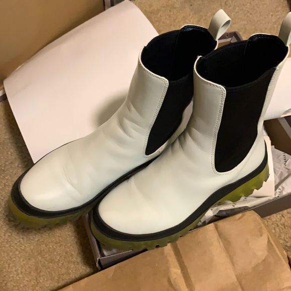 Charles & Keith ankle boots - Picture 1 of 5